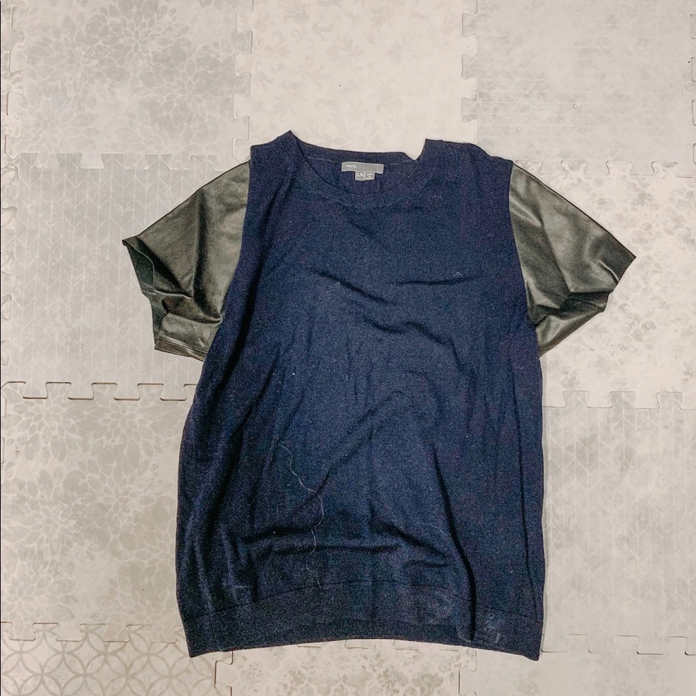 Leather sleeve, Wool body “T-Shirt”